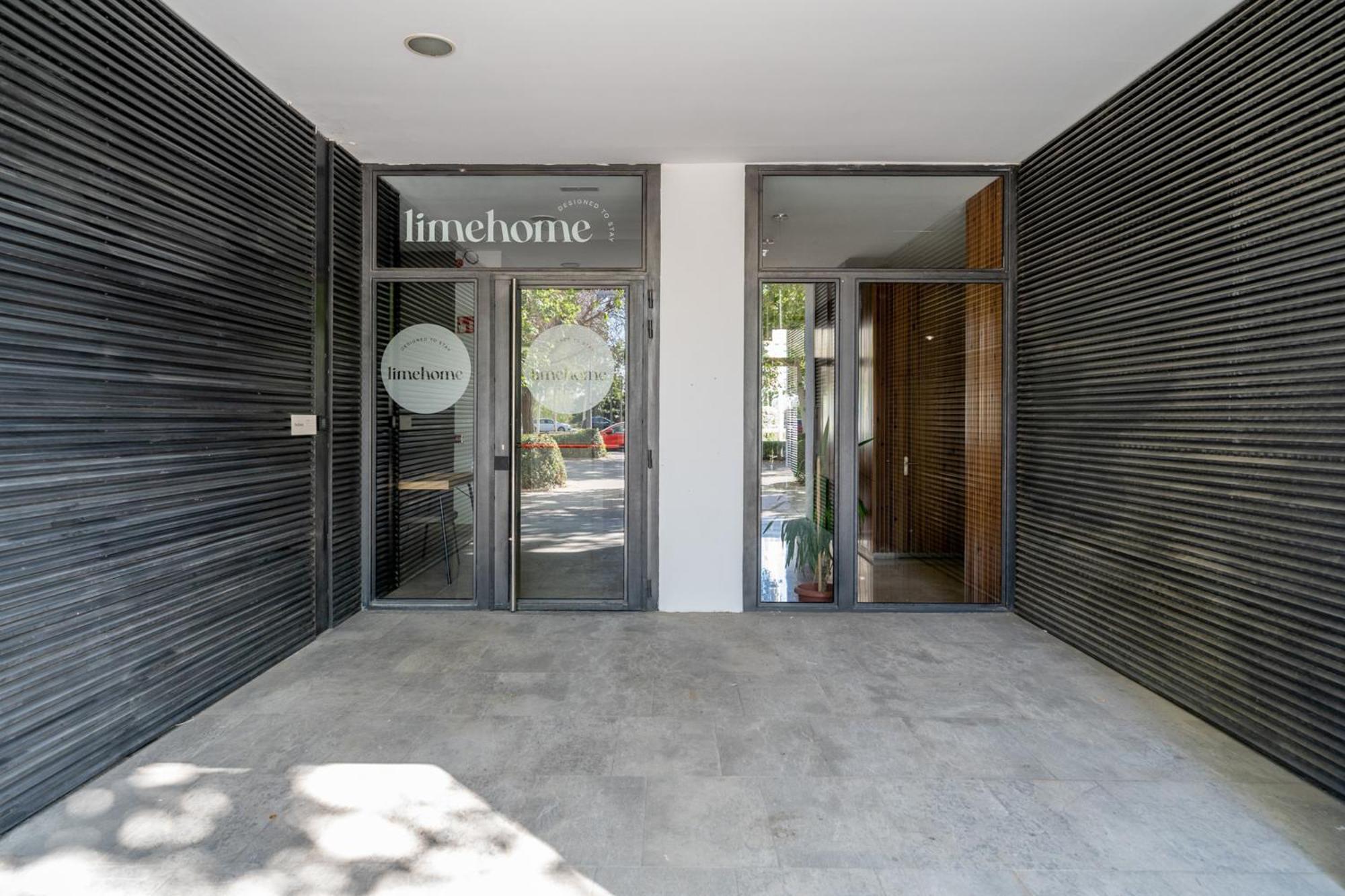Limehome Valencia Carrer D'Antonio Ferrandis Exterior foto