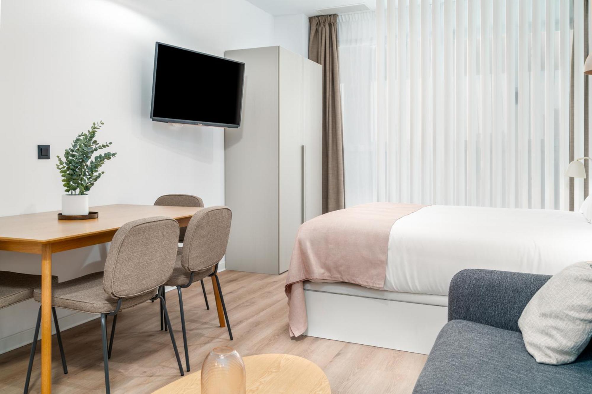 Limehome Valencia Carrer D'Antonio Ferrandis Exterior foto