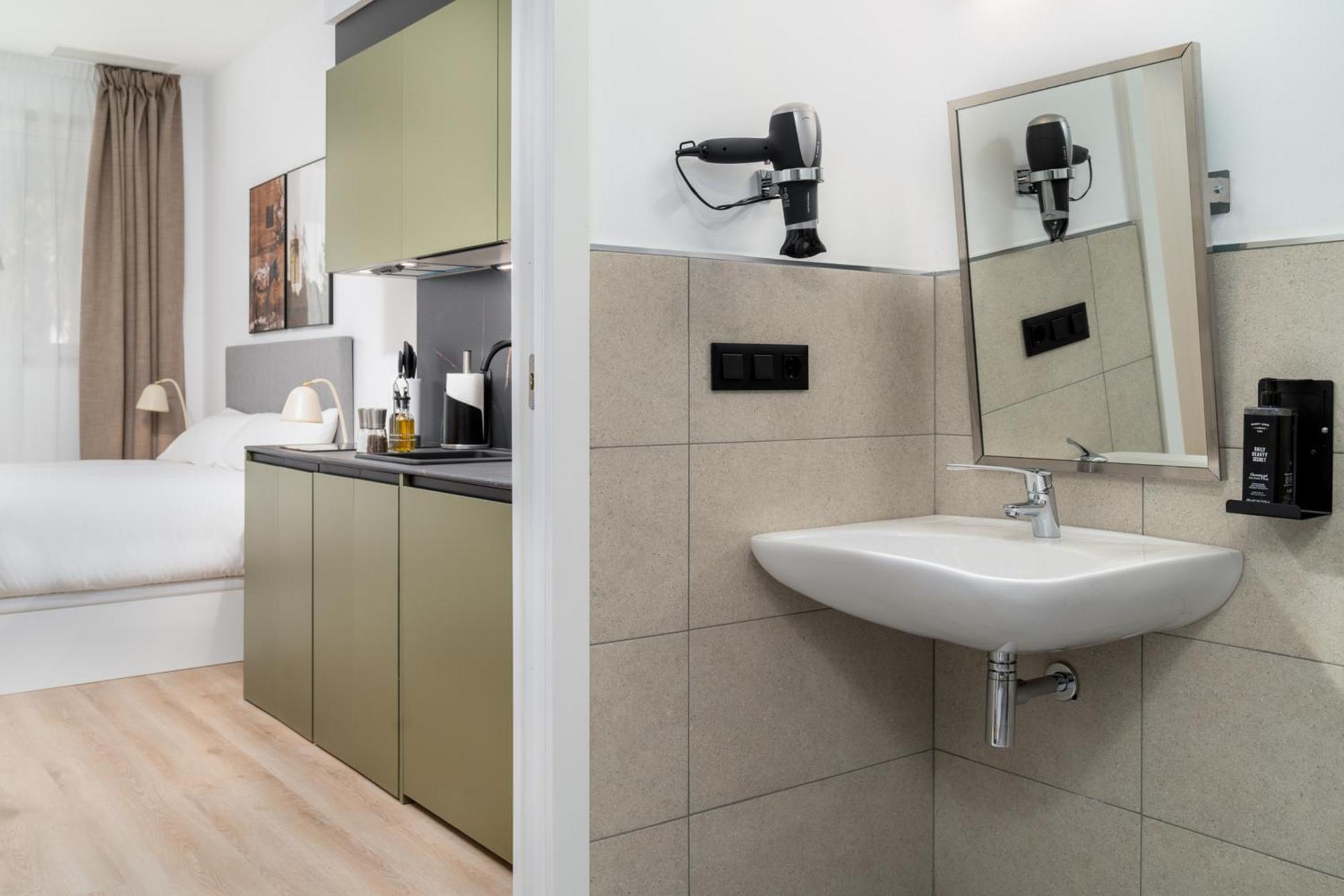 Limehome Valencia Carrer D'Antonio Ferrandis Zimmer foto