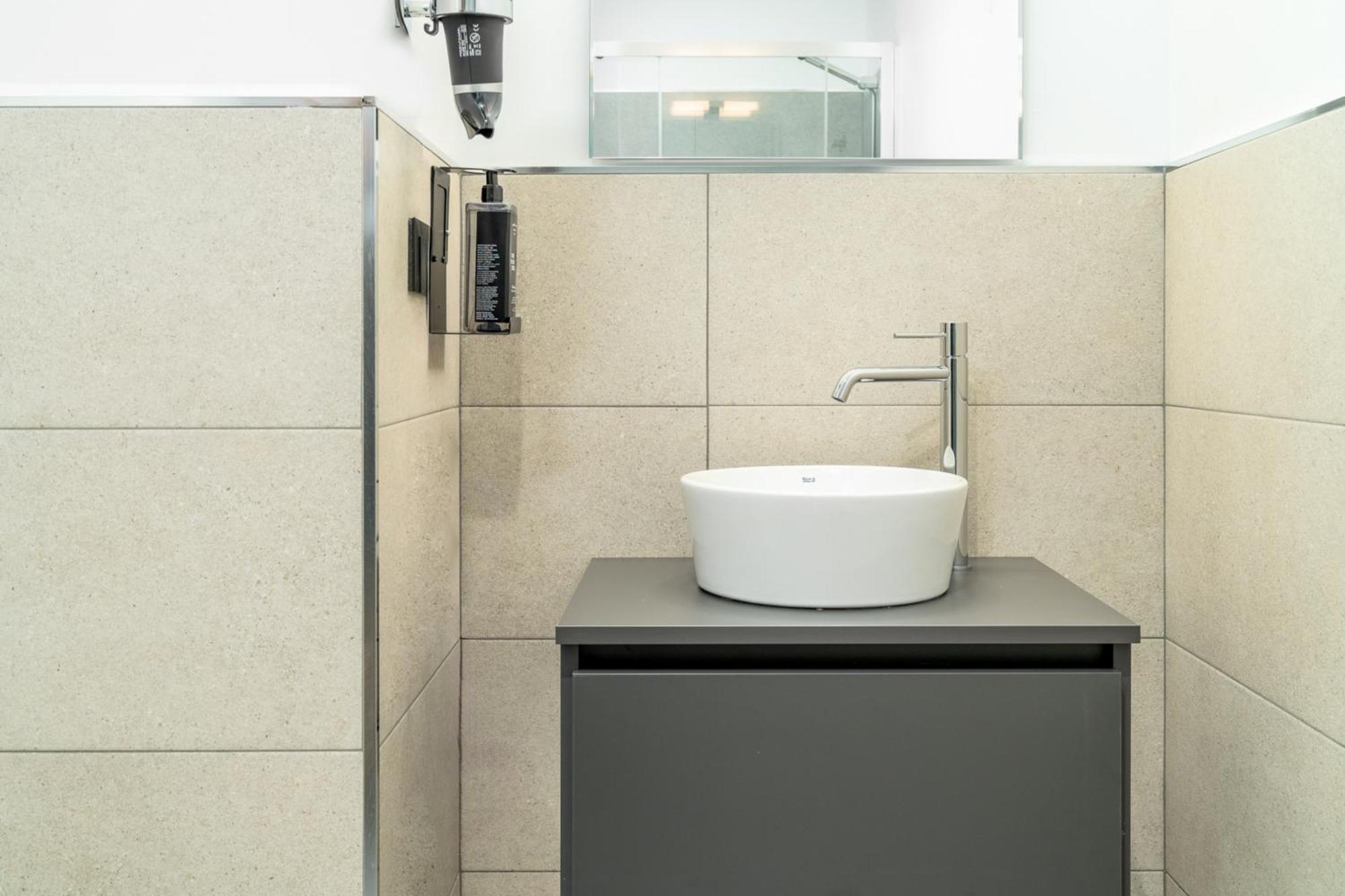 Limehome Valencia Carrer D'Antonio Ferrandis Zimmer foto
